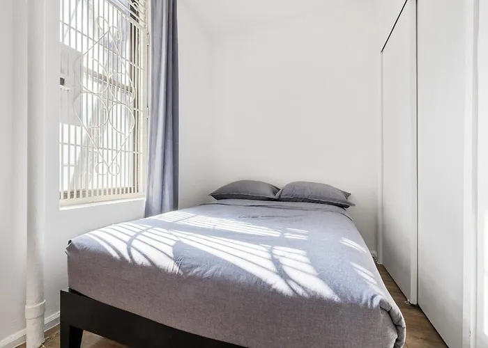 Inspiring Urban Life, Times Square Apartments