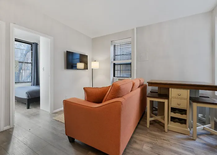 Inspiring Urban Life, Times Square Apartments